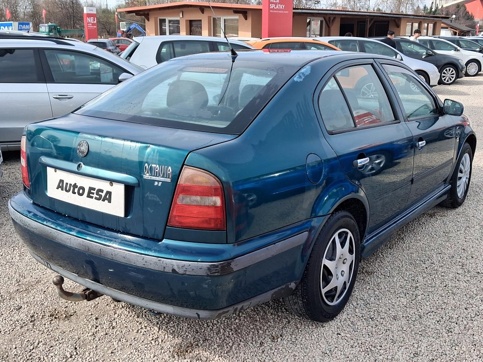 Škoda Octavia 1.6 i 