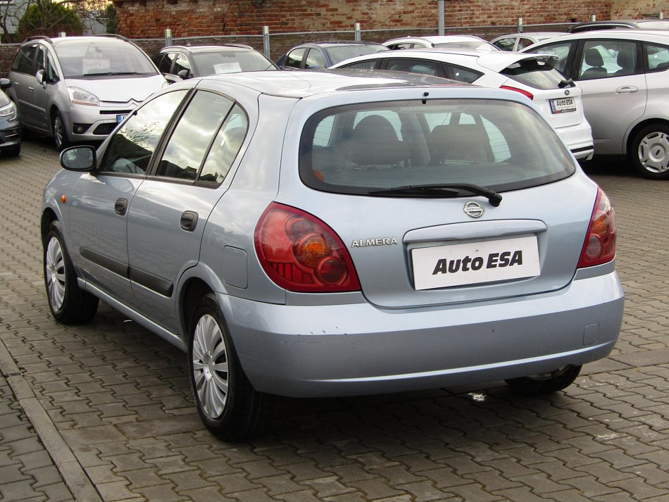 Nissan Almera 1.5i 
