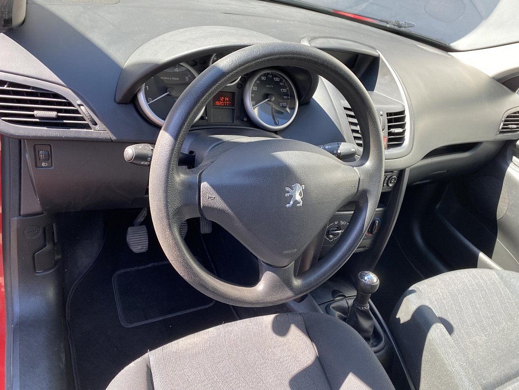 Peugeot 207 1.4 16V 