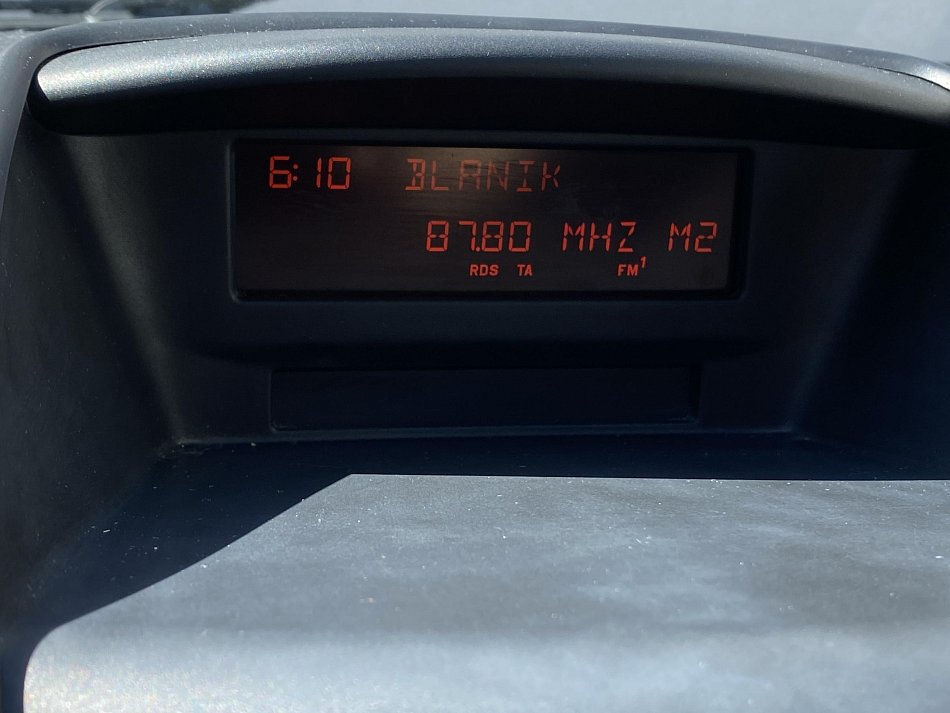 Peugeot 207 1.4 16V 