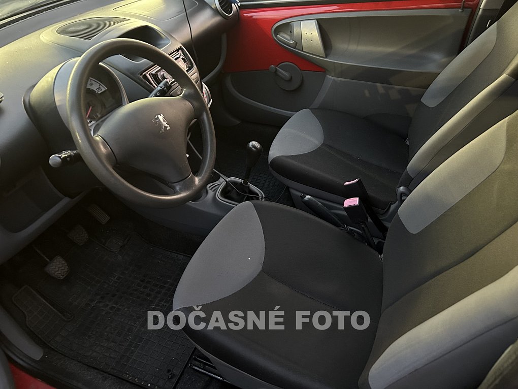 Peugeot 107 1.0i 
