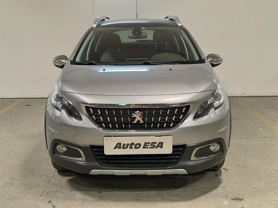 Peugeot 2008 1.2 PT Crossway
