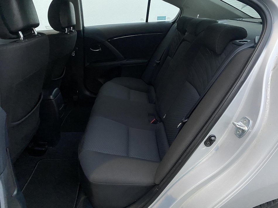 Toyota Avensis 2.0 D4-D Sol