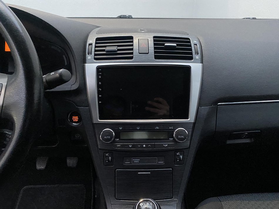 Toyota Avensis 2.0 D4-D Sol