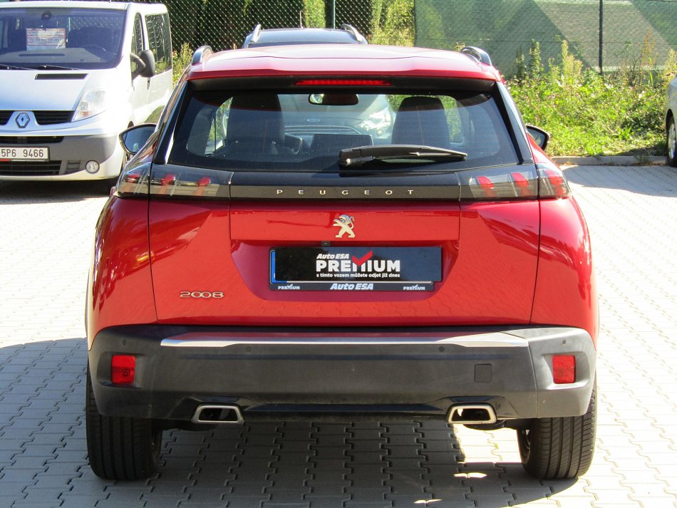 Peugeot 2008 1.2 PT 