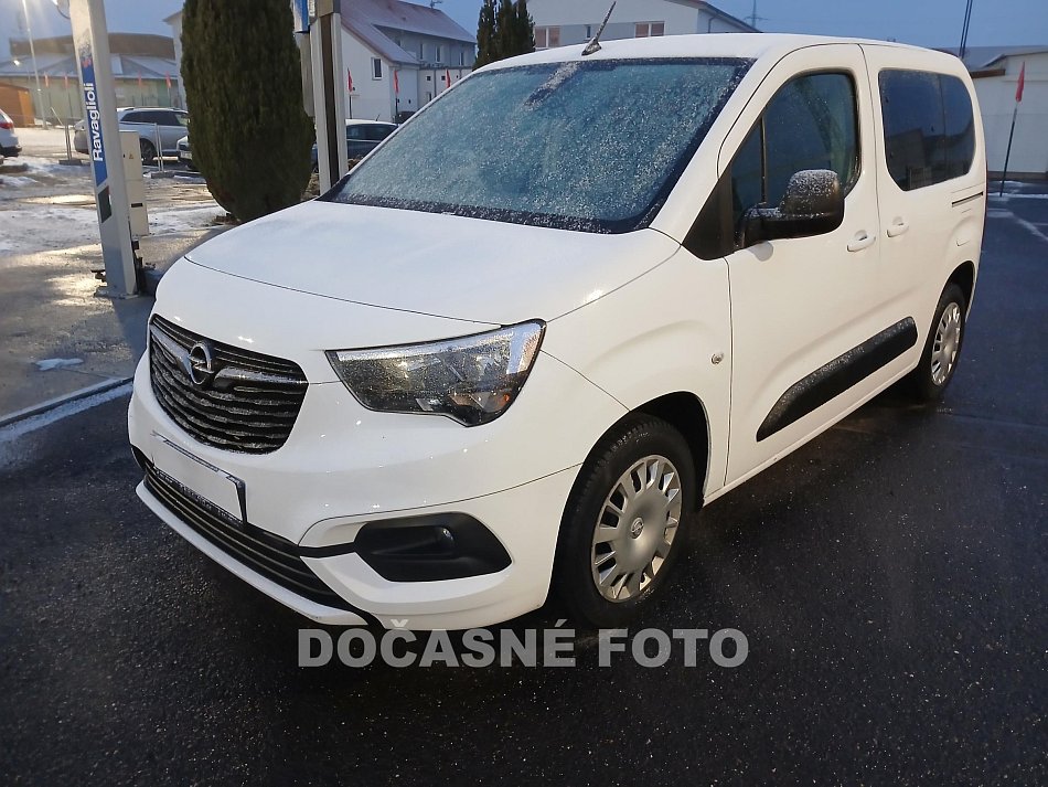Opel Combo 1.2T 
