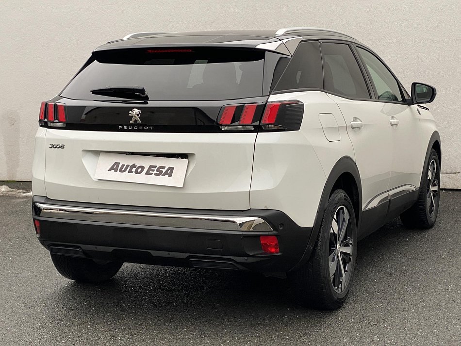 Peugeot 3008 1.2PT Crossway