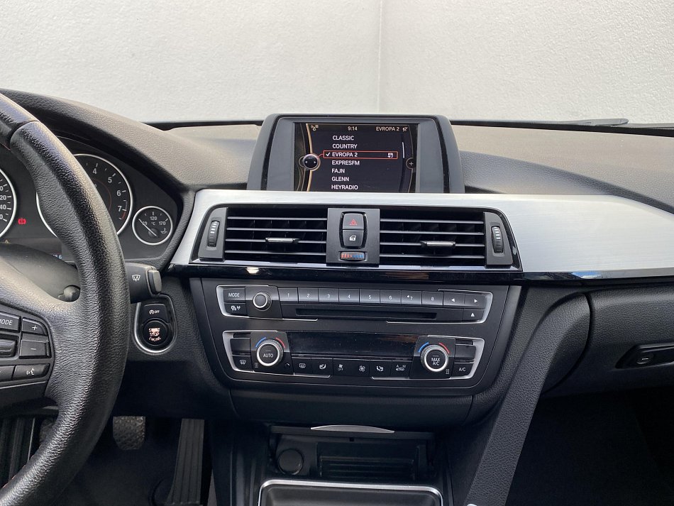 BMW Řada 3 2.0 i Sport 328 i, XDrive