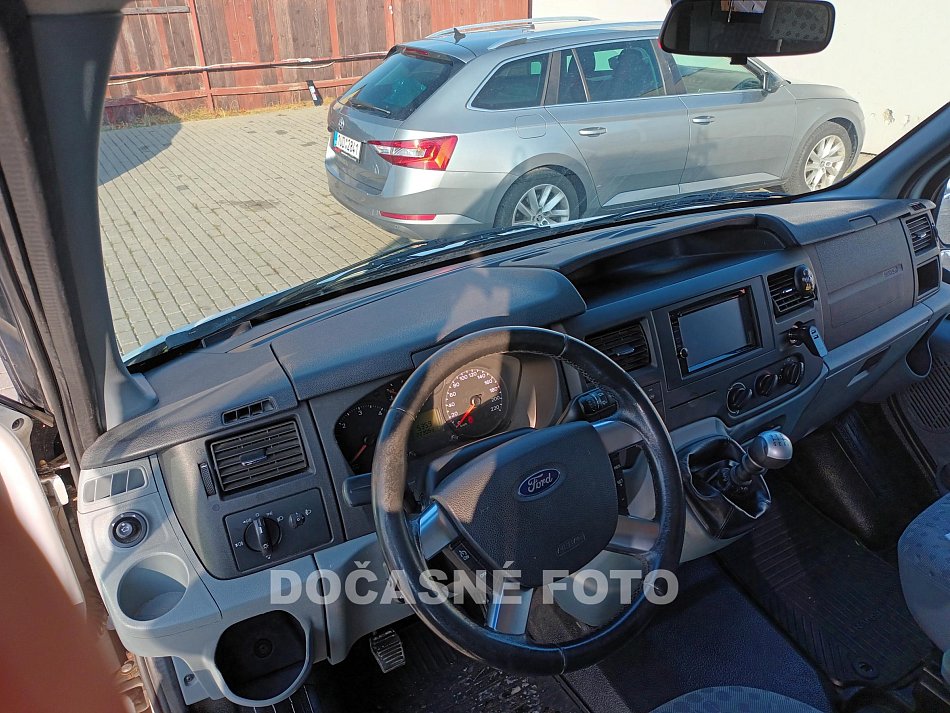 Ford Transit 2.2TDCI Trend L3H2 5míst