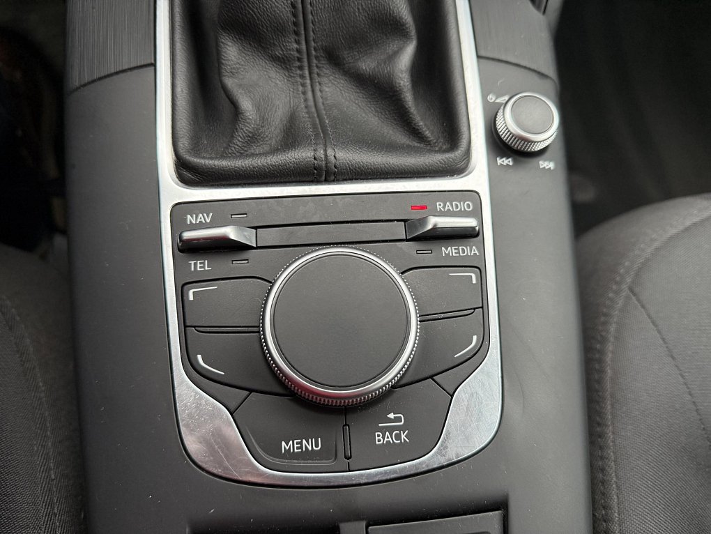 Audi A3 1.2 TFSi Attraction