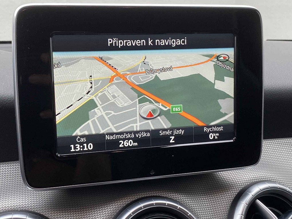 Mercedes-Benz CLA 1.6T  CLA 200