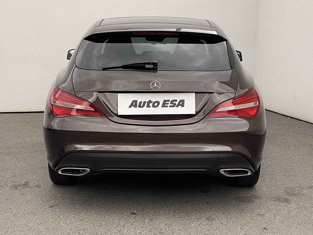 Mercedes-Benz CLA 1.6T  CLA 200