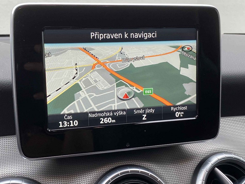 Mercedes-Benz CLA 1.6T  CLA 200