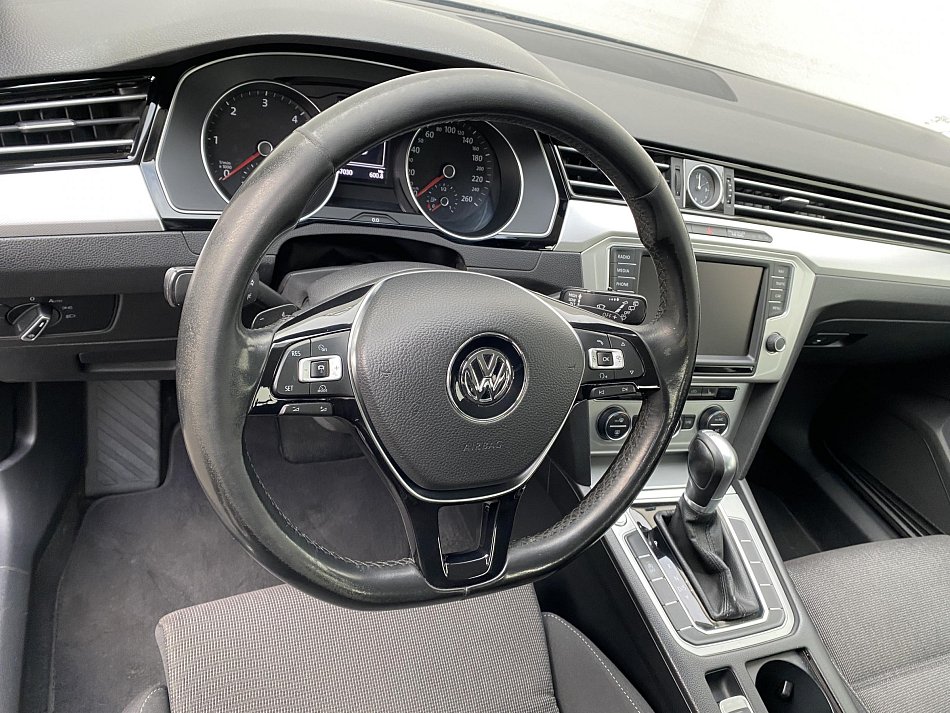 Volkswagen Passat 2.0 TDi 