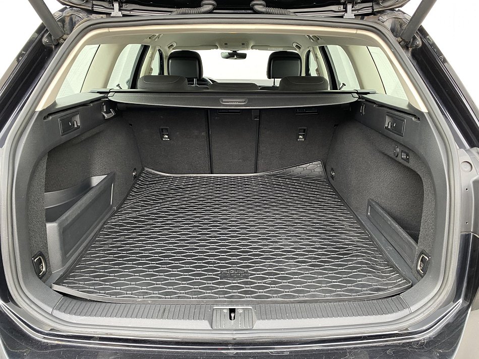 Volkswagen Passat 2.0 TDi 