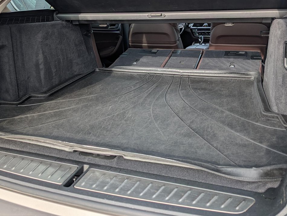 BMW Řada 5 3.0 D LuxuryLine 540d xDrive