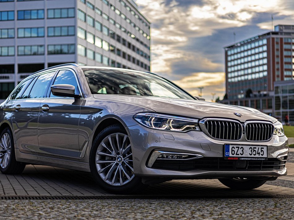 BMW Řada 5 3.0 D LuxuryLine 540d xDrive