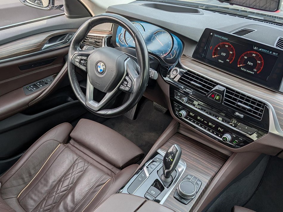 BMW Řada 5 3.0 D LuxuryLine 540d xDrive