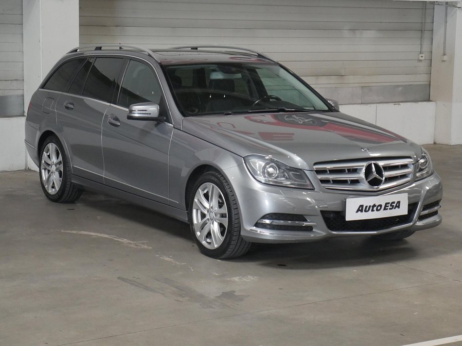 Mercedes-Benz Třída C 2.2 CDi  C200