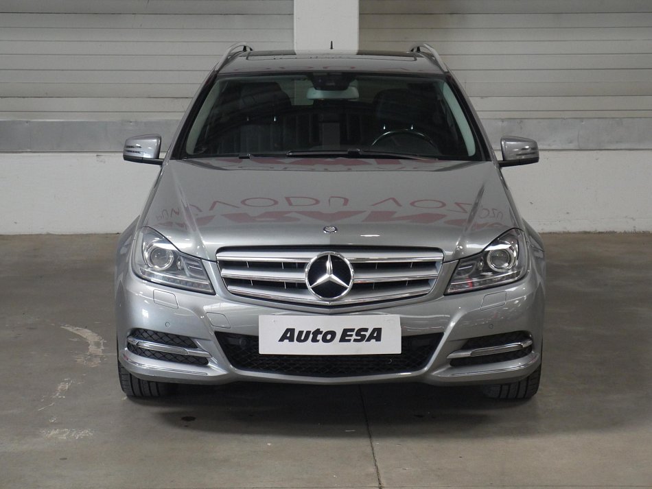 Mercedes-Benz Třída C 2.2 CDi  C200