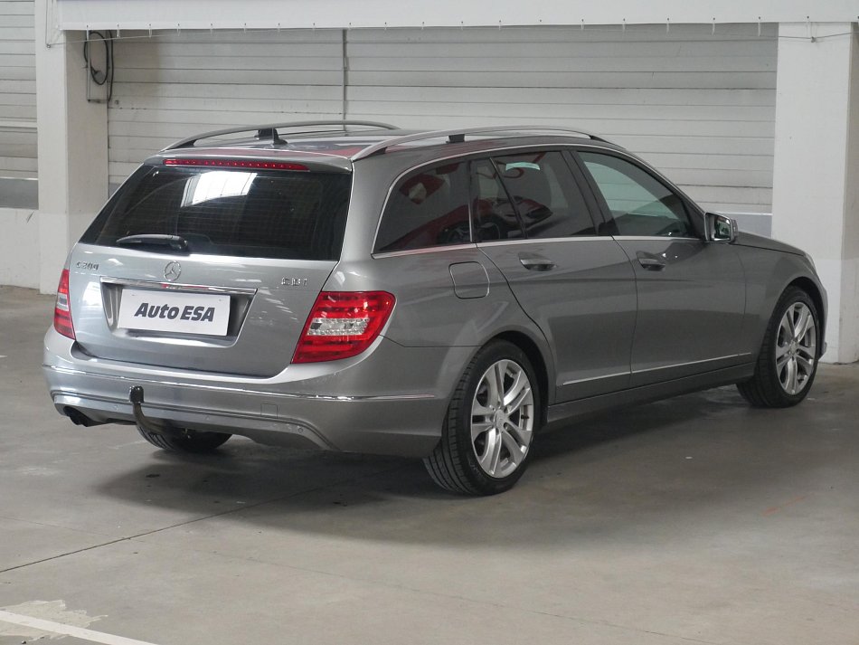 Mercedes-Benz Třída C 2.2 CDi  C200