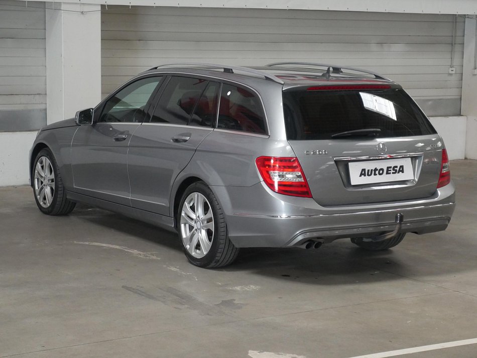 Mercedes-Benz Třída C 2.2 CDi  C200