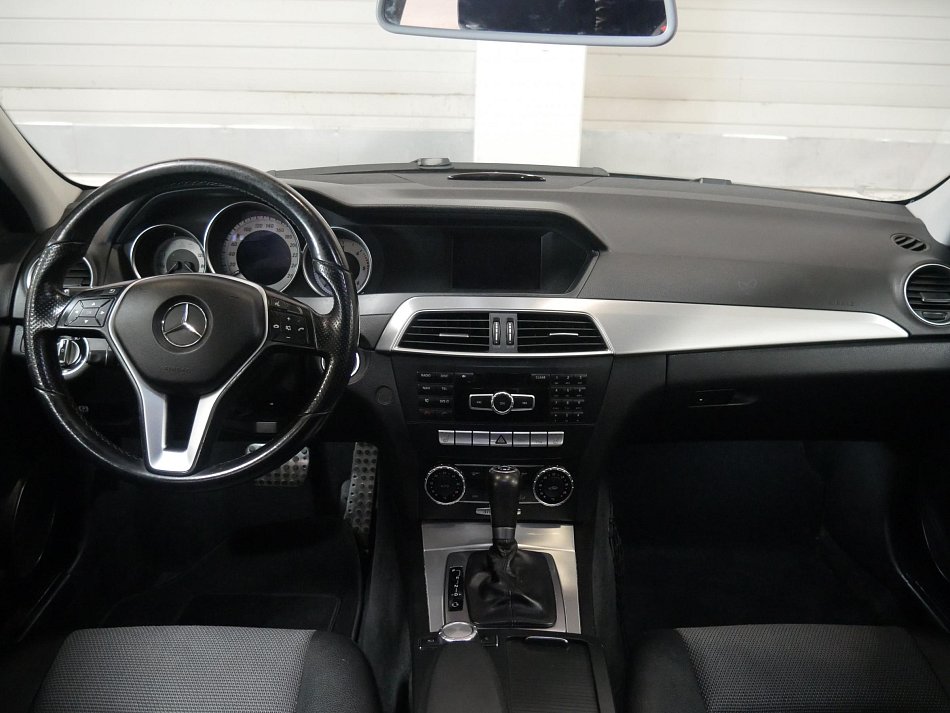 Mercedes-Benz Třída C 2.2 CDi  C200
