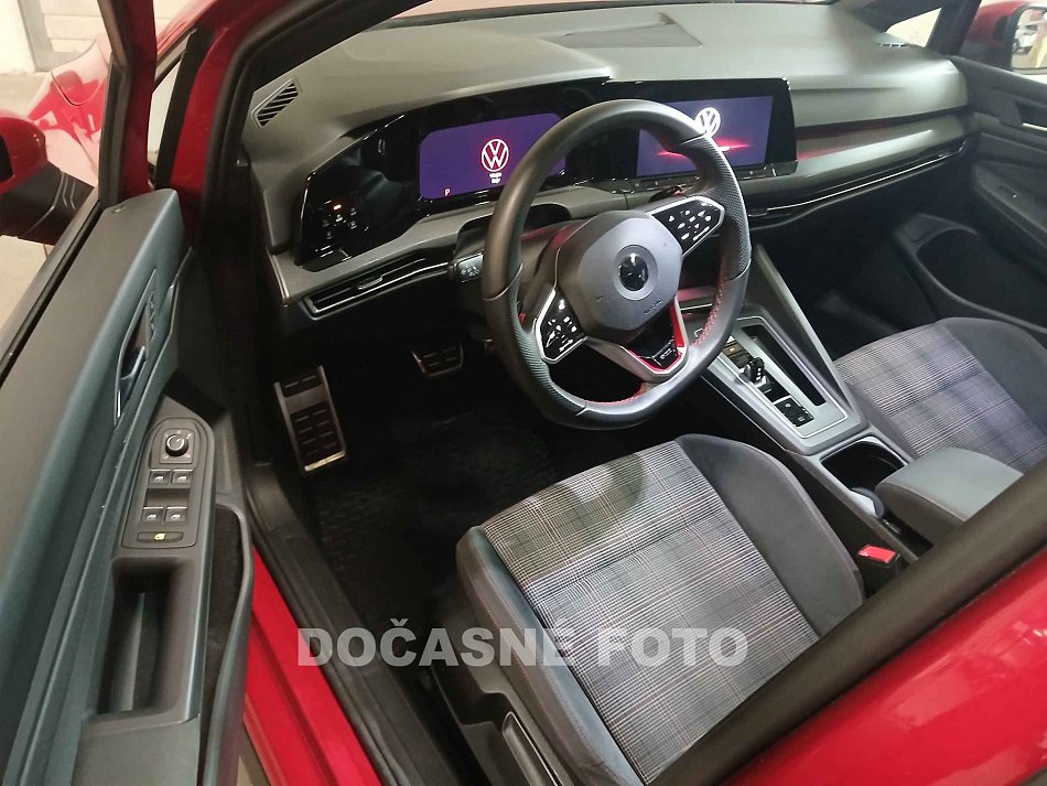 Volkswagen Golf 2.0 TSI 