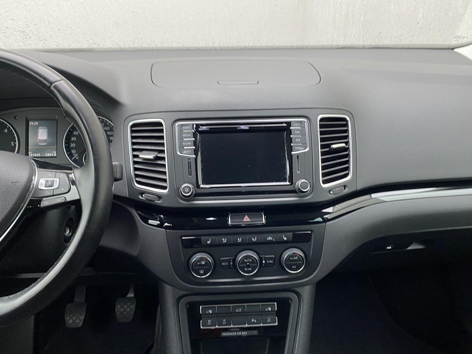 Volkswagen Sharan 2.0 TDI 