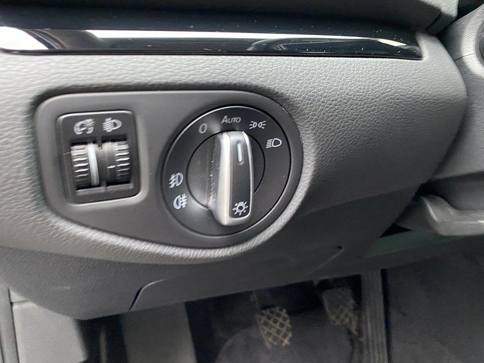 Volkswagen Sharan 2.0 TDI 