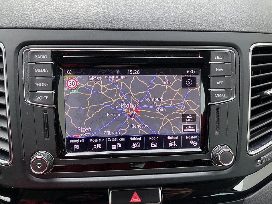 Volkswagen Sharan 2.0 TDI 