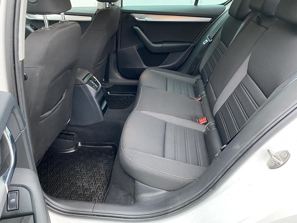 Škoda Octavia III 1.5 TSi Ambition