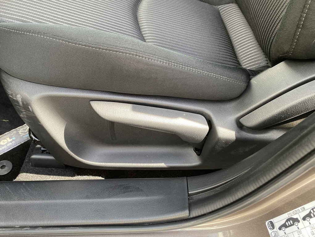 Mazda 3 2.0 i Sport
