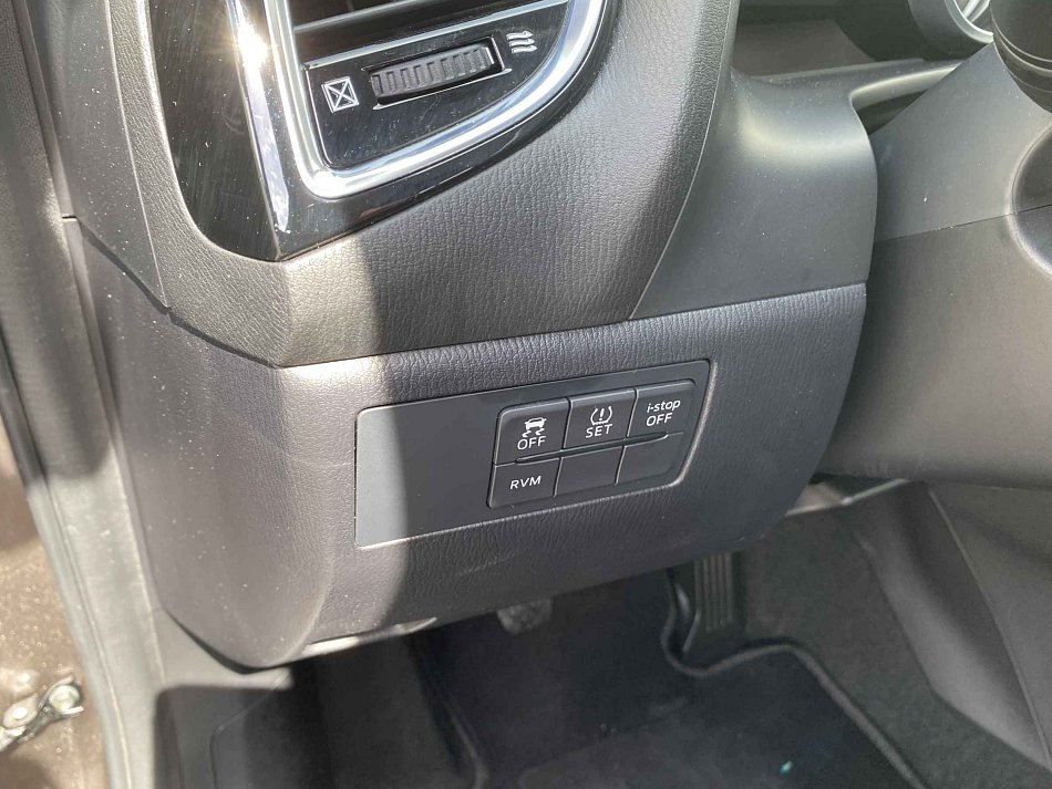 Mazda 3 2.0 i Sport
