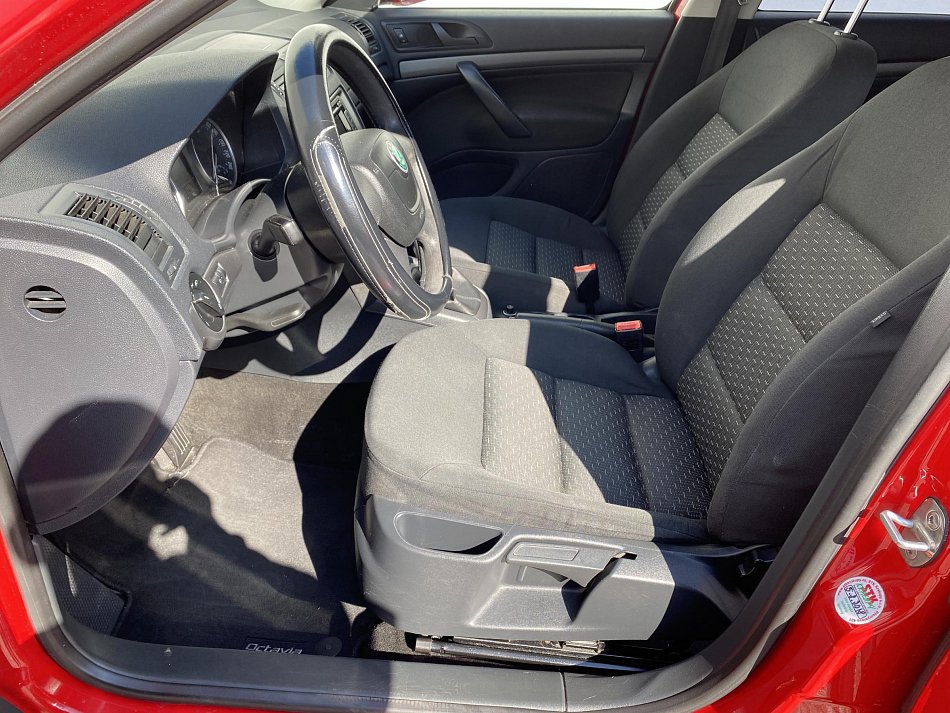 Škoda Octavia II 2.0 TDi Active