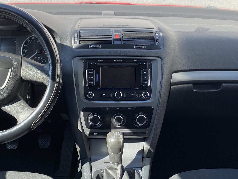 Škoda Octavia II 2.0 TDi Active