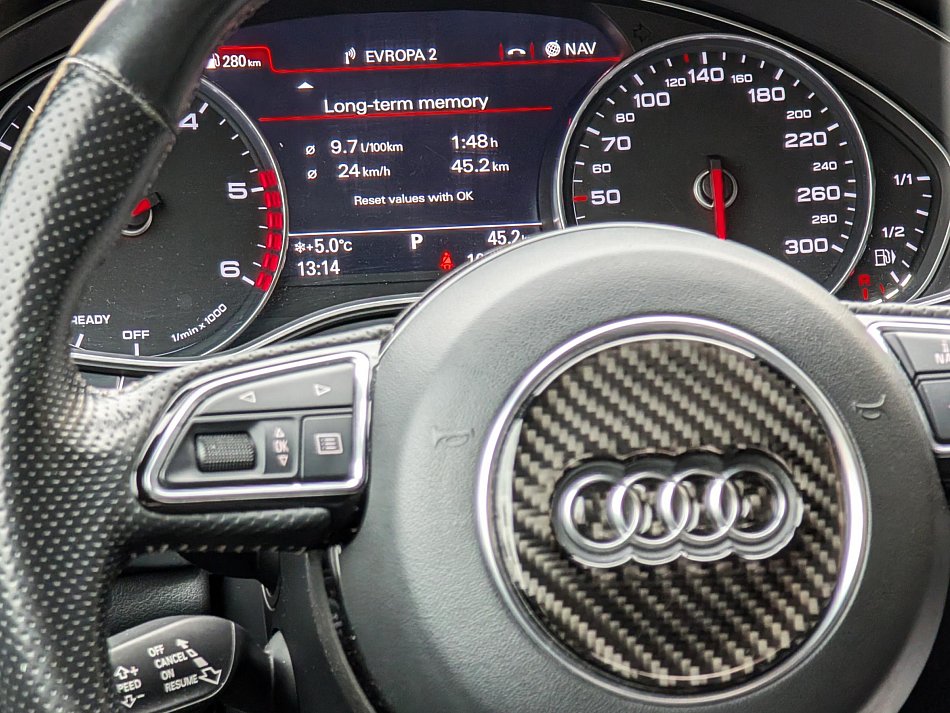 Audi A6 3.0TDi S-line Quattro