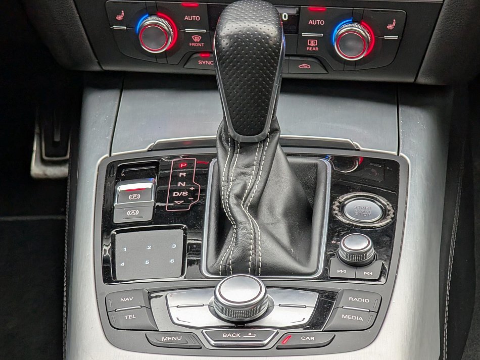 Audi A6 3.0TDi S-line Quattro