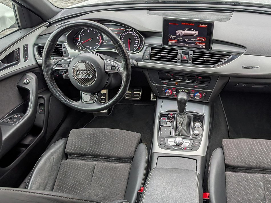 Audi A6 3.0TDi S-line Quattro