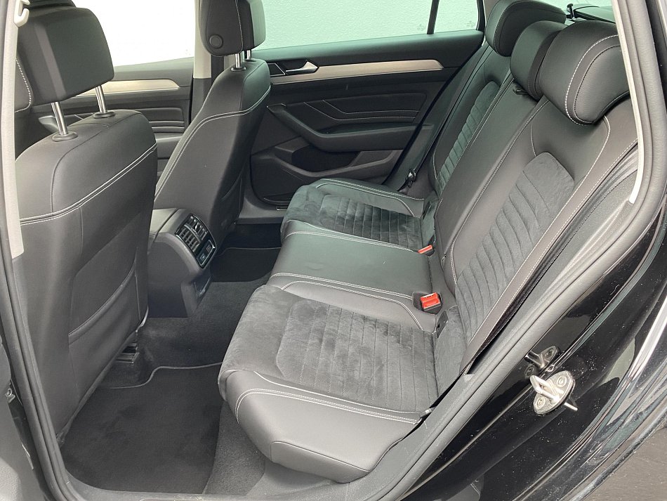Volkswagen Passat 2.0 TDi Elegance