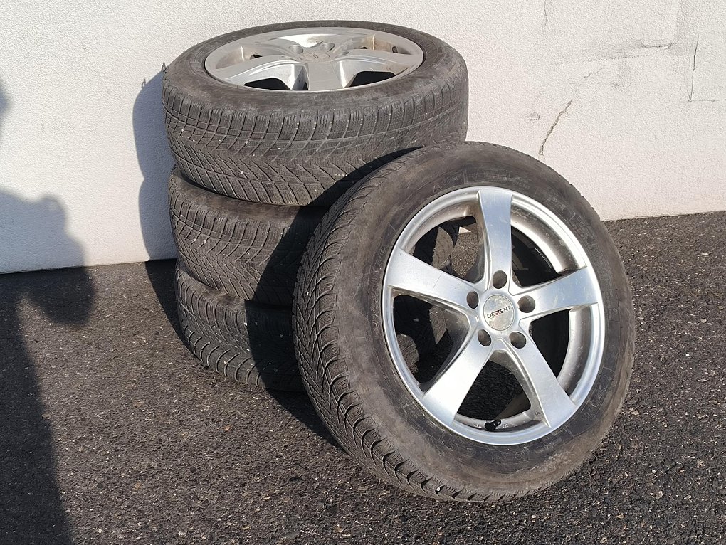 Volkswagen Caddy 2.0TDi Comfortline MAXi 7míst