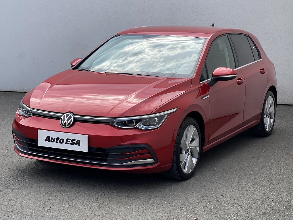 Volkswagen Golf 1.5 e-TSi Style