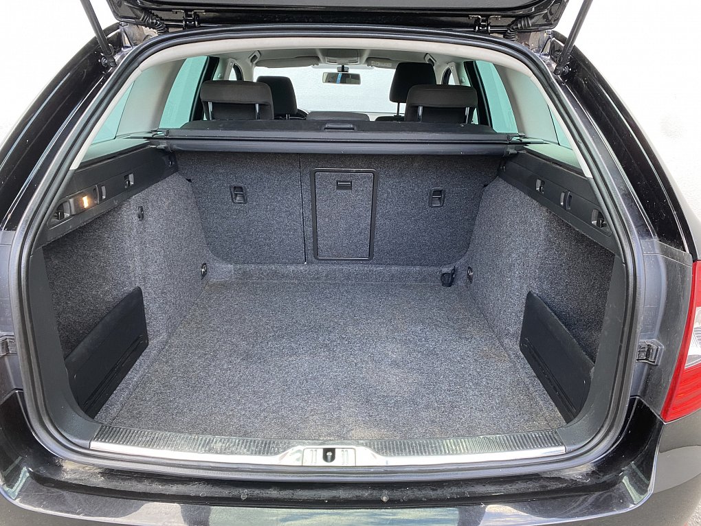 Škoda Superb II 2.0 TDi Active 4x4