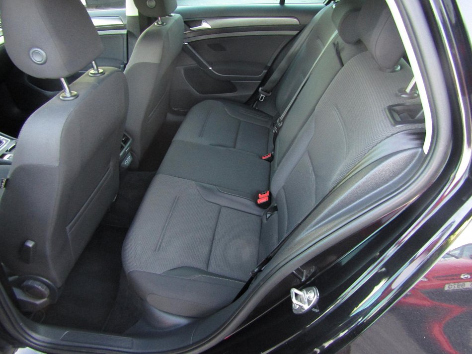 Volkswagen Golf 1.4 TSi 