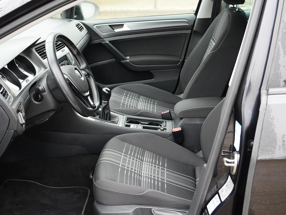 Volkswagen Golf 2.0 TDi Lounge