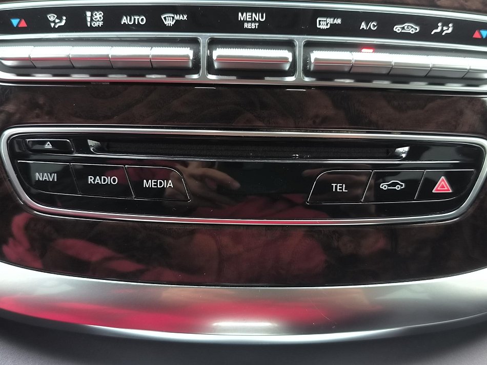 Mercedes-Benz Třída V 2.2CDi Avantgarde V250 4MAT