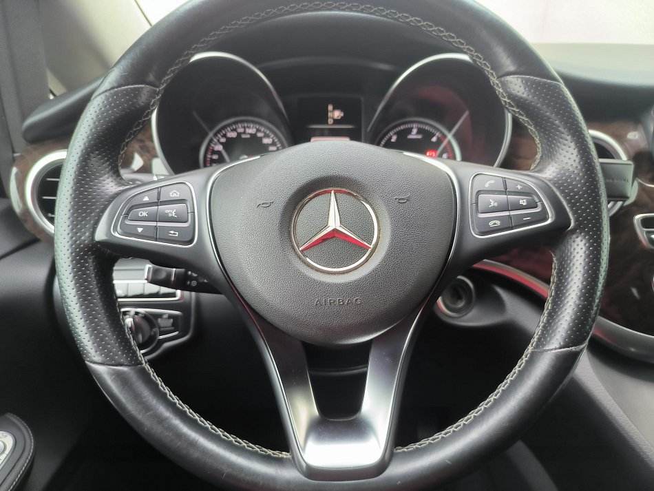 Mercedes-Benz Třída V 2.2CDi Avantgarde V250 4MAT