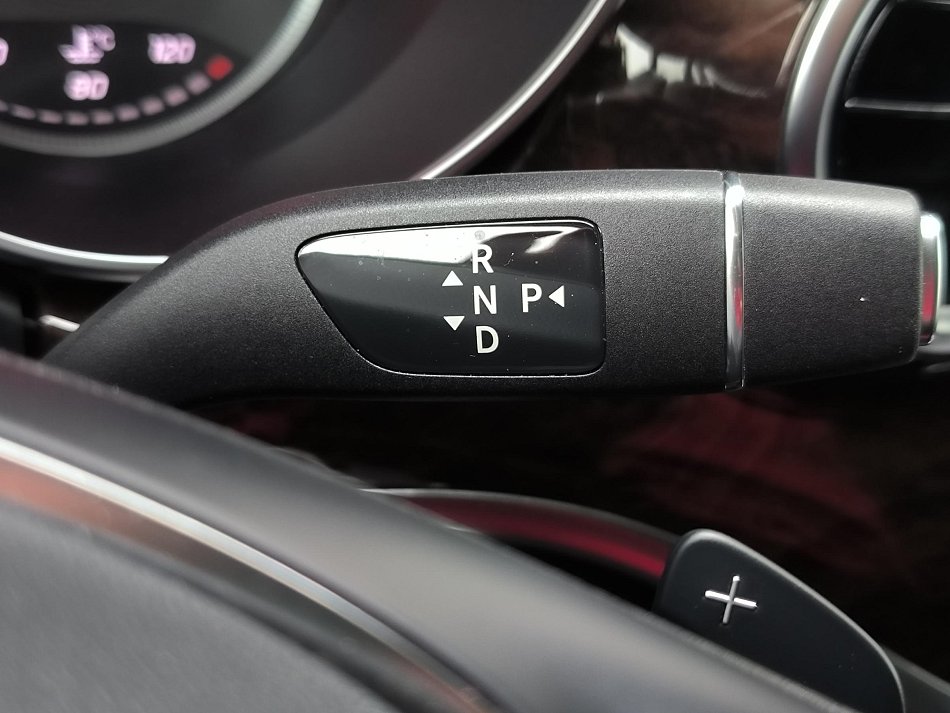 Mercedes-Benz Třída V 2.2CDi Avantgarde V250 4MAT