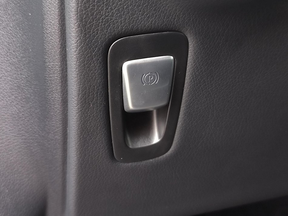 Mercedes-Benz Třída V 2.2CDi Avantgarde V250 4MAT