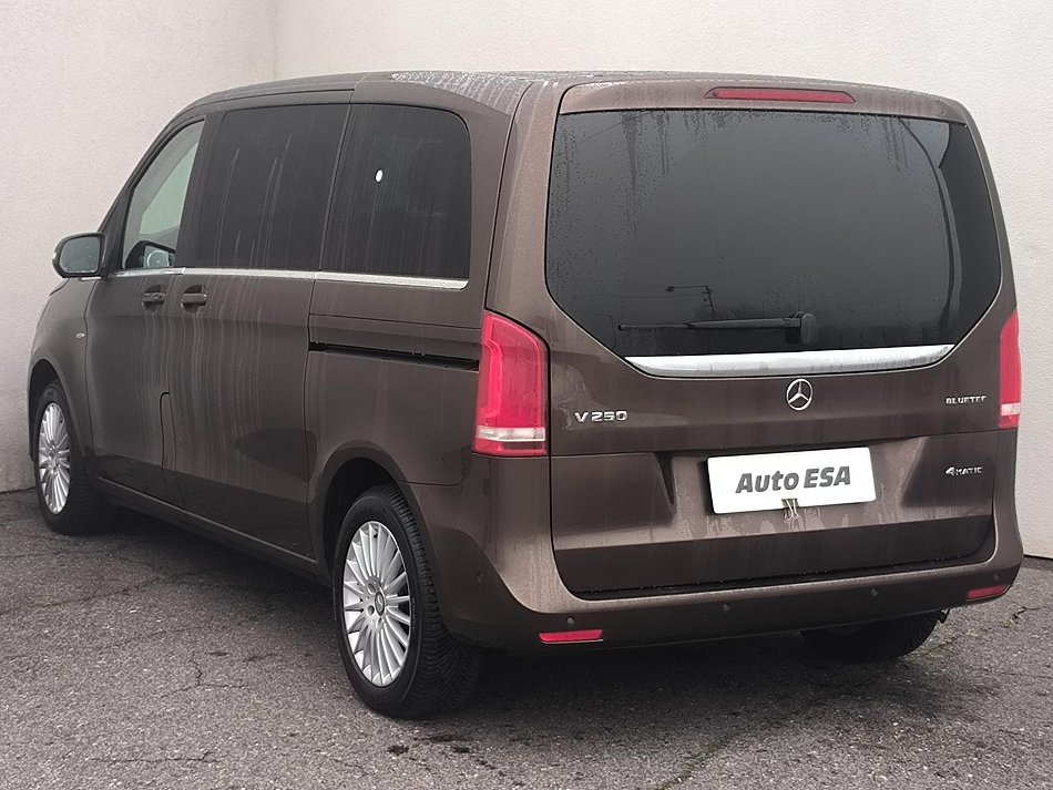 Mercedes-Benz Třída V 2.2CDi Avantgarde V250 4MAT